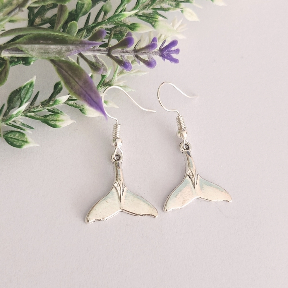 3/$25 Mermaid Tale Earrings Silver